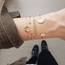 Load image into Gallery viewer, 5 Pcs/ Set Women Bracelets Set Personality Mosaic Crystal Compass Opening Arrow Knot Round Chain Exquisite Shiny Party Jewelry